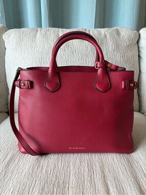 Burberry House Check Banner Cherry Red Leather Tote w/ Shoulder Strap Authentic